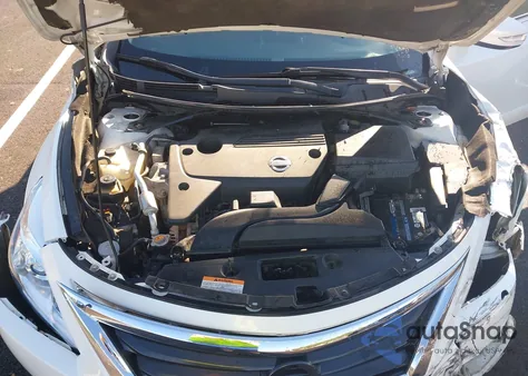 2015 Nissan Altima 2.5 Sv из США, поврежденный, VIN 1N4AL3AP4FC147816